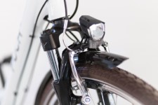 E kolo Puch C 2.3 L 51 sijoča bela