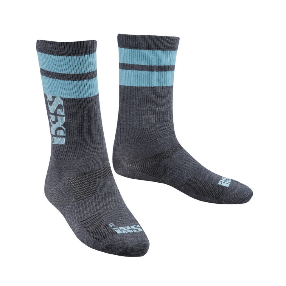 Trije pari nogavic, večbravni